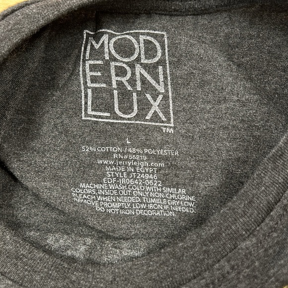 ModernLux Happy Mind Short Sleeve Gray Shirt - Picture 3 of 6